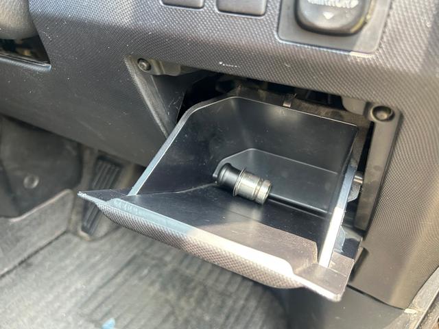 エスティマ アエラス 両側電動スライドドア/ナビ/テレビ/ETC/バックカメラ/後席モニター/CD/DVD/3列シート/スマートキー/キーレスエントリー/盗難防止システム/アルミホイール/修復歴無し(42枚目)