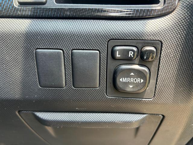 エスティマ アエラス 両側電動スライドドア/ナビ/テレビ/ETC/バックカメラ/後席モニター/CD/DVD/3列シート/スマートキー/キーレスエントリー/盗難防止システム/アルミホイール/修復歴無し(44枚目)