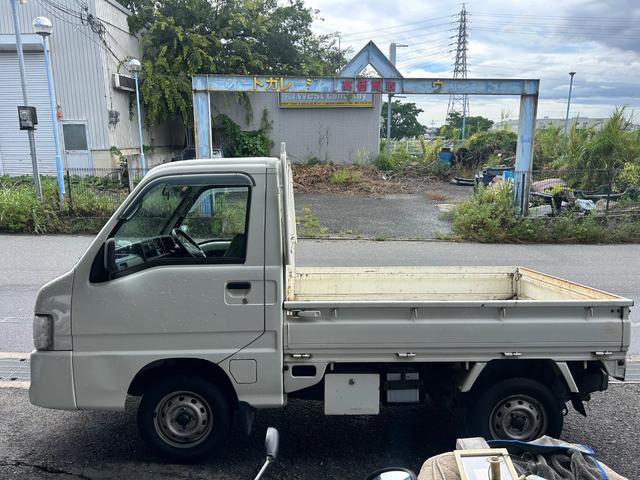サンバートラック TB 三方開/エアコン/パワステ/クラッチ盤新品/修復歴無し(9枚目)