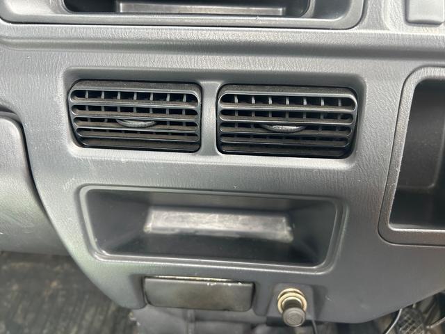 サンバートラック TB 三方開/エアコン/パワステ/クラッチ盤新品/修復歴無し(22枚目)