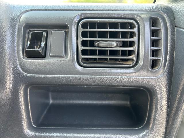 キャリイトラック KC エアコン・パワステ 3方開 4WD 切替式4WD/オートマチック/タイミングチェーン(33枚目)