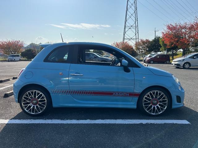 アバルト５００ ベースグレード　エッセエッセキット／レコードモンツァマフラー／１７インチアルミホイール／ＫＯＮＩショック／パドルシフト／ＥＴＣ車載器／全方位ドライブレコーダー／クリアランスソナーＢＭＣエアクリーナー（4枚目）
