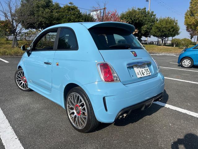 アバルト５００ ベースグレード　エッセエッセキット／レコードモンツァマフラー／１７インチアルミホイール／ＫＯＮＩショック／パドルシフト／ＥＴＣ車載器／全方位ドライブレコーダー／クリアランスソナーＢＭＣエアクリーナー（6枚目）