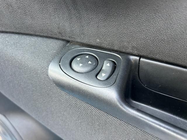 アバルト５００ ベースグレード　エッセエッセキット／レコードモンツァマフラー／１７インチアルミホイール／ＫＯＮＩショック／パドルシフト／ＥＴＣ車載器／全方位ドライブレコーダー／クリアランスソナーＢＭＣエアクリーナー（46枚目）