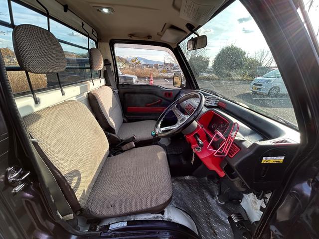 アクティトラック TC01ホイール/タイヤ新品/タイベル交換済/全塗装フレーク/LEDライト/5速/エアコン(12枚目)