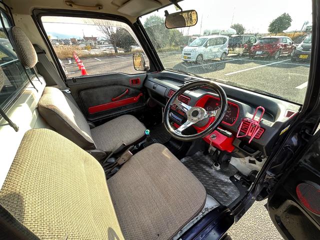 アクティトラック TC01ホイール/タイヤ新品/タイベル交換済/全塗装フレーク/LEDライト/5速/エアコン(13枚目)