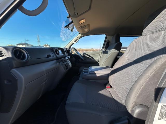 ＮＶ３５０キャラバンバン ロングＤＸ　キーレス／バックカメラ／ＥＴＣ車載器／ディスプレイオーディオ／両側スライド／６人乗（25枚目）