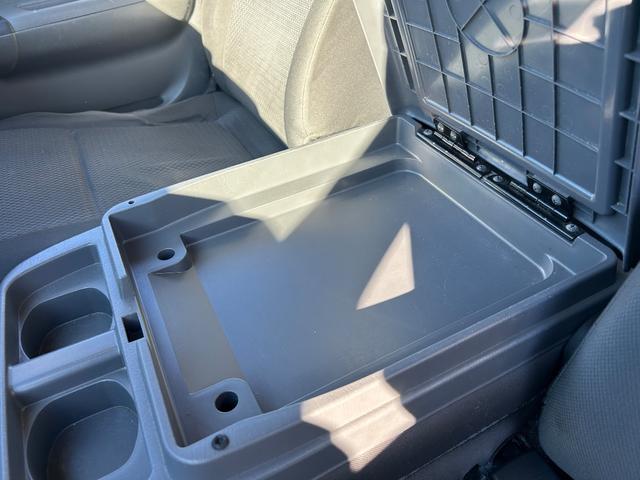 ＮＶ３５０キャラバンバン ロングＤＸ　キーレス／バックカメラ／ＥＴＣ車載器／ディスプレイオーディオ／両側スライド／６人乗（26枚目）