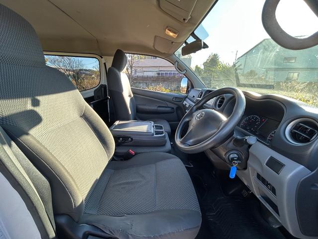 ＮＶ３５０キャラバンバン ロングＤＸ　キーレス／バックカメラ／ＥＴＣ車載器／ディスプレイオーディオ／両側スライド／６人乗（39枚目）