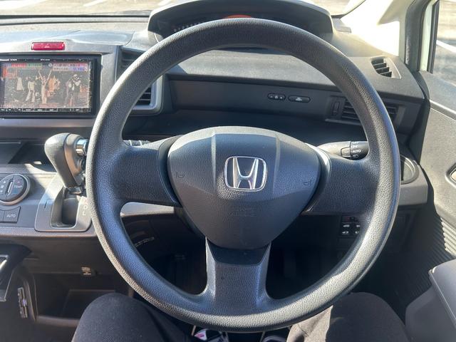 フリード Ｇ　エアロ　ジャストセレクション　両側電動スライドドア／フルセグナビ／Ｂｌｕｅｔｏｏｔｈ／バックカメラ／ＥＴＣ車載器／前後ドライブレコーダー／タイミングチェーン（12枚目）