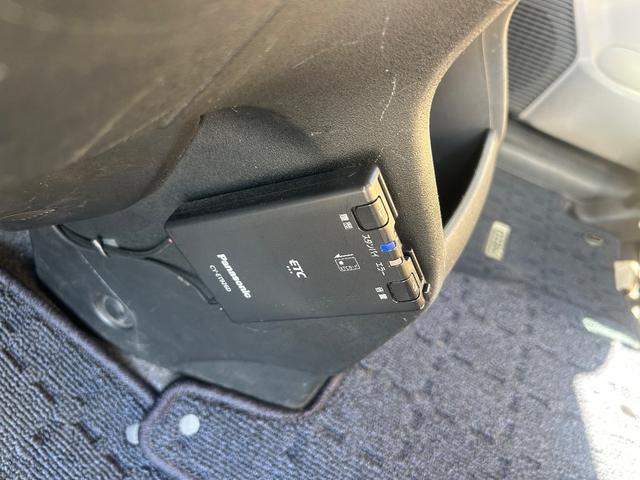 フリード Ｇ　エアロ　ジャストセレクション　両側電動スライドドア／フルセグナビ／Ｂｌｕｅｔｏｏｔｈ／バックカメラ／ＥＴＣ車載器／前後ドライブレコーダー／タイミングチェーン（13枚目）