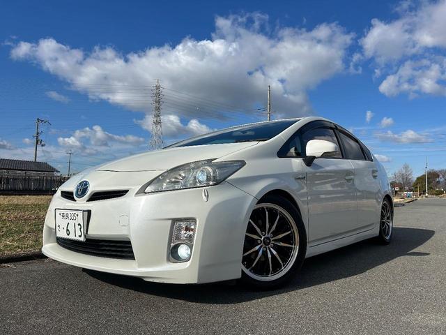 プリウス Ｓ　ローダウン／スマートキー／バックカメラ／社外アルミ／ディスプレイオーディオ／ｃａｒｐｌａｙ／Ｂｌｕｅｔｏｏｔｈ／プッシュスタート／ＥＴＣ車載器／ＬＥＤフォグランプ（29枚目）