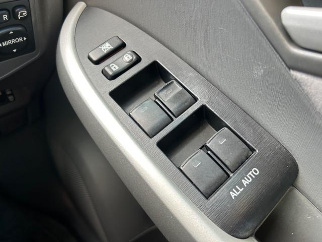 プリウス Ｓ　ローダウン／スマートキー／バックカメラ／社外アルミ／ディスプレイオーディオ／ｃａｒｐｌａｙ／Ｂｌｕｅｔｏｏｔｈ／プッシュスタート／ＥＴＣ車載器／ＬＥＤフォグランプ（35枚目）