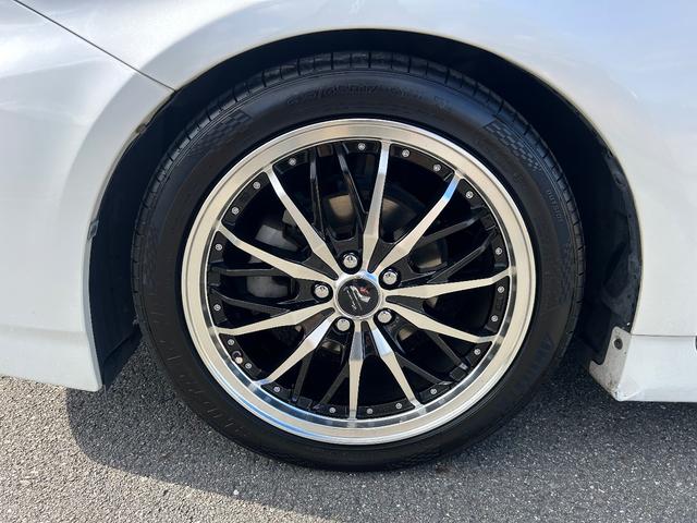 プリウス Ｓ　ローダウン／スマートキー／バックカメラ／社外アルミ／ディスプレイオーディオ／ｃａｒｐｌａｙ／Ｂｌｕｅｔｏｏｔｈ／プッシュスタート／ＥＴＣ車載器／ＬＥＤフォグランプ（40枚目）