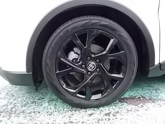 Ｃ－ＨＲ Ｇ　モード　ネロ　クルコン・車線逸脱警報・先進ライト・ブラインドスポットモニター・ＤＶＤ再生・フルセグ・ＴＣナビ・ドライブレコーダー・純正アルミ・ＬＥＤヘッドライト・バックモニター・ワンオーナー（24枚目）