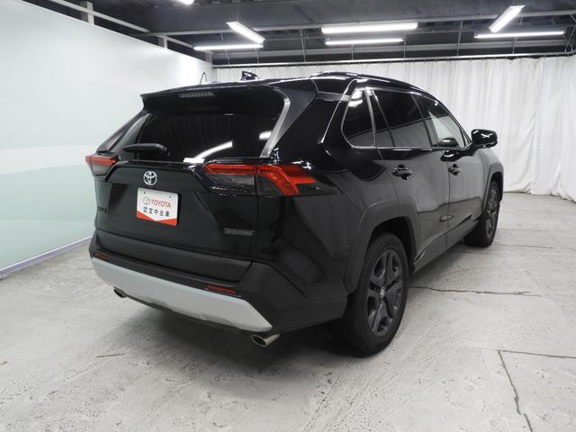 ＲＡＶ４ アドベンチャー　クルーズコントロール・踏み間違え防止装置・車線逸脱警報・先進ライト・ブラインドスポットモニター・パワーシート・純正アルミ・サンルーフ・ＬＥＤヘッドライト・ＥＴＣ・バックモニター・ワンオーナー（6枚目）