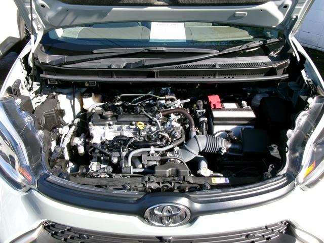 シエンタ Ｚ　ＴＳＳ　ＩＣＳ　ＴＣナビ　両側電動スライドドア　７人乗り（3枚目）