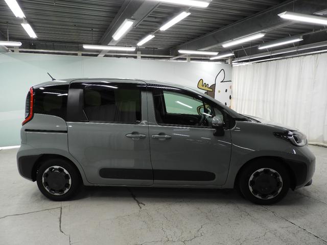 シエンタ Ｚ　ＴＳＳ　ＩＣＳ　ＴＣナビ　両側電動スライドドア　７人乗り（29枚目）