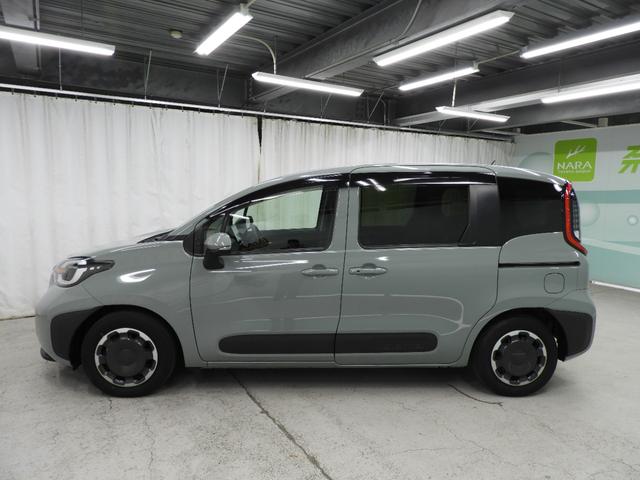 シエンタ Ｚ　ＴＳＳ　ＩＣＳ　ＴＣナビ　両側電動スライドドア　７人乗り（31枚目）