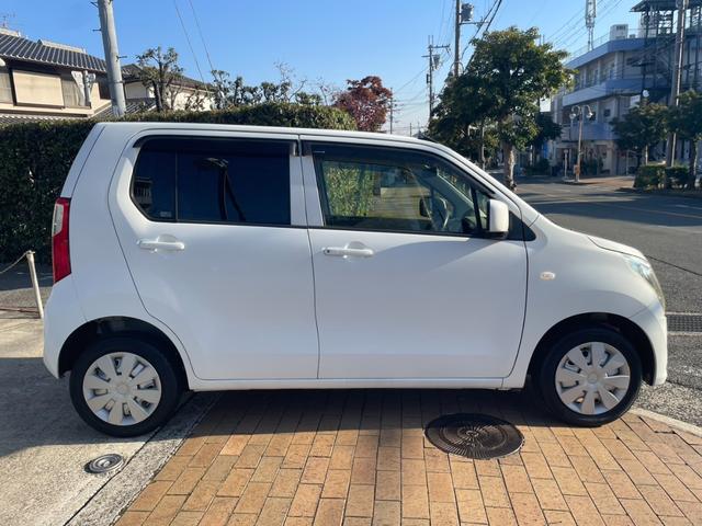 ワゴンＲ ＦＸ　ナビ　ＴＶ　バックカメラ　ＥＴＣ　アイドリングストップ　ドライブレコーダー　キーレス　字光式メーター　オートエアコン　ＷＳＲＳエアバック　ＡＢＳ　プライバシーガラス　純正バイザー　ベンチシート（4枚目）