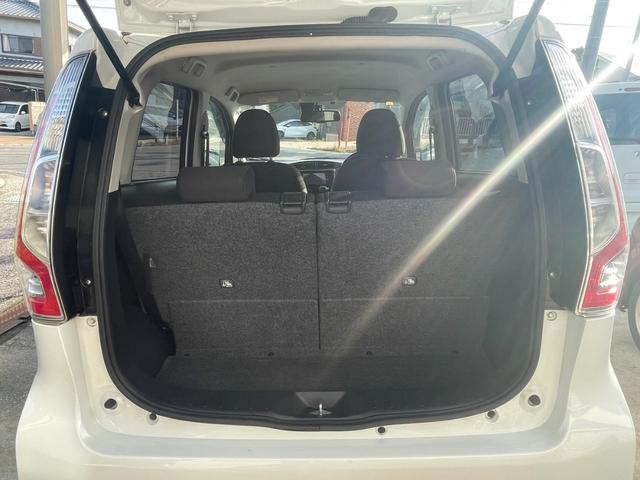 デイズ ハイウェイスター　Ｘ　純正ナビ　フルセグＴＶ　エマージェンシーブレーキ　アラウンドビューモニター　ＥＴＣ　ＤＶＤビデオ　Ｂｌｕｅｔｏｏｔｈ　ＨＩＤヘッドライト　フォグ　オートライト　ステアリモコン　純正アルミ　スマートキー（13枚目）