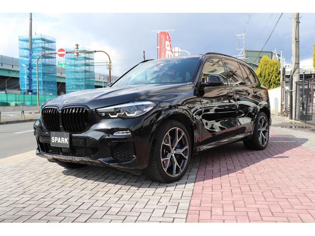 ｘＤｒｉｖｅ　３５ｄ　Ｍスポーツ　ドライビングダイナミクスＰＫＧ／パノラマサンルーフ／ＯＰ２１インチＡＷ／エアサス／ヘッドアップディスプレイ／アンビエントライト／パワーリアゲート／フルセグ／ウッドパネル(7枚目)