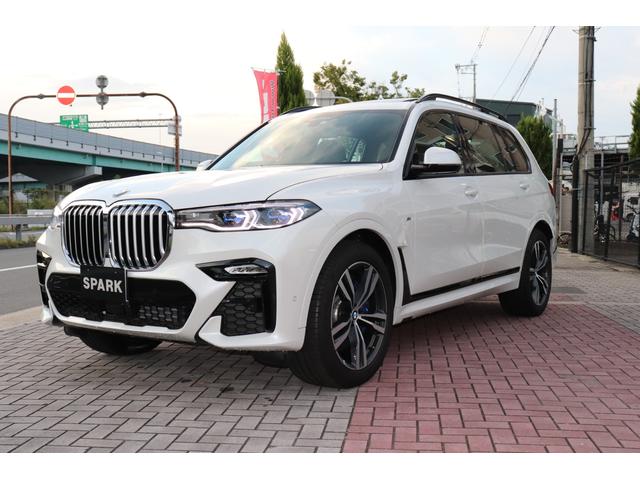 Ｘ７ ｘＤｒｉｖｅ　３５ｄ　Ｍスポーツ　正規ディーラー車／５ゾーンエアコン／リアエンターテイメント／スカイラウンジ／ブラックレザー／ヘッドアップディスプレイ／レーザーライト／ハーマンカードン／フロントマッサージシート／全席シートヒーター／（7枚目）