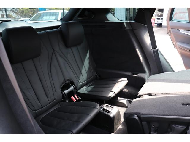 Ｘ５ ｘＤｒｉｖｅ　３５ｄ　Ｍスポーツ　７人乗り／セレクトパッケージ／パノラマサンルーフ／ブラックレザーシート／フロント・リアシートヒーター／ソフトクローズドア／オートトランク／アクティブクルーズコントロール／アダプティブェＤヘッドラ（12枚目）