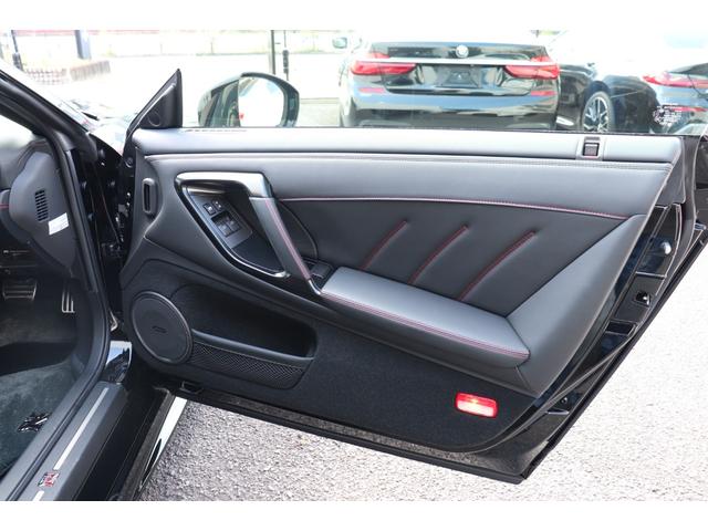 ＧＴ－Ｒ ブラックエディション　ワンオーナー／屋内保管／禁煙車／ペット同乗無し／レカロ製シート／純正フロアマット／純正ナビ／ＴＶ／バックカメラ／ＥＴＣ／パワーシート／シートヒーター／ＢＯＳＥサウンド／バックフォグ／プライバシーガラス（13枚目）
