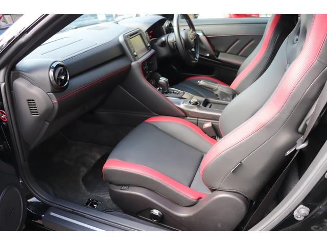 ＧＴ－Ｒ ブラックエディション　ワンオーナー／屋内保管／禁煙車／ペット同乗無し／レカロ製シート／純正フロアマット／純正ナビ／ＴＶ／バックカメラ／ＥＴＣ／パワーシート／シートヒーター／ＢＯＳＥサウンド／バックフォグ／プライバシーガラス（24枚目）