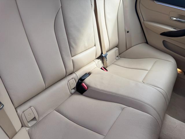 4シリーズ 420iグランクーペ ラグジュアリー シートヒーター/アンビエントライト/Bluetooth・USBオーディオ/アクティブクルーズコントロール/オートトランク/クリアランスソナー/オートライト・レインセンサー//ベージュレザー(50枚目)