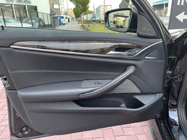 5シリーズ 523dツーリング BEAMコンプリート BEAMコンプリートカー/パノラマSR/ACC/フルセグ/ヘッドアップディスプレイ/ハーマンカードン/シートヒーター/アンビエントライト/パワーリアゲート/ブラックレザーシート/衝突被害軽減ブレーキ(43枚目)