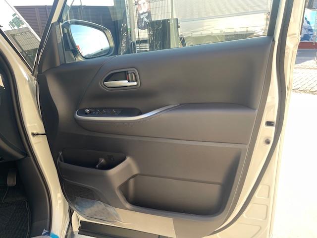 ヴォクシー ハイブリッドＳ－Ｚ　登録済未使用車／年次改モデル／ユニバーサルＳ／Ｄミラー／１３．２型有機ＥＬ後席モニタ／ＨＵＤ／ＩＴＳ／トヨタチームメイト／快適便利ＰＫＧ／ＣＤ・ＤＶＤ／フロアマットＤＸ／寒冷地仕様／ＬＥＤヘッドランプ（23枚目）