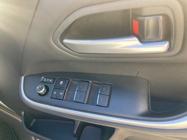 ヴォクシー ハイブリッドＳ－Ｚ　登録済未使用車／年次改モデル／ユニバーサルＳ／Ｄミラー／１３．２型有機ＥＬ後席モニタ／ＨＵＤ／ＩＴＳ／トヨタチームメイト／快適便利ＰＫＧ／ＣＤ・ＤＶＤ／フロアマットＤＸ／寒冷地仕様／ＬＥＤヘッドランプ（24枚目）