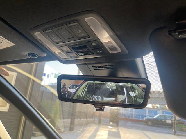 ヴォクシー ハイブリッドＳ－Ｚ　登録済未使用車／年次改モデル／ユニバーサルＳ／Ｄミラー／１３．２型有機ＥＬ後席モニタ／ＨＵＤ／ＩＴＳ／トヨタチームメイト／快適便利ＰＫＧ／ＣＤ・ＤＶＤ／フロアマットＤＸ／寒冷地仕様／ＬＥＤヘッドランプ（55枚目）