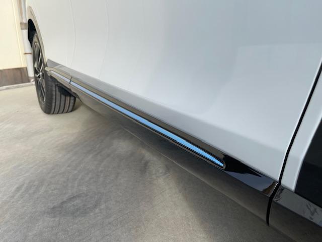 ヴェゼル ｅ：ＨＥＶ　Ｚ・ＰＬａＹパッケージ　登録済未使用車／パノラマルーフ／電動リアゲート／追従クルコン／ステアリングヒーター／ブラインドスポットモニター／ワイヤレス充電／シートヒーター／ステアリングサポート／ＰＤＣ／ＥＴＣ２．０／バックカメラ（18枚目）