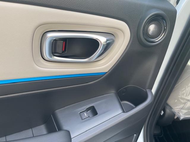 ヴェゼル ｅ：ＨＥＶ　Ｚ・ＰＬａＹパッケージ　登録済未使用車／パノラマルーフ／電動リアゲート／追従クルコン／ステアリングヒーター／ブラインドスポットモニター／ワイヤレス充電／シートヒーター／ステアリングサポート／ＰＤＣ／ＥＴＣ２．０／バックカメラ（47枚目）