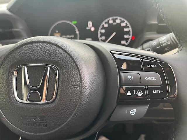 ヴェゼル ｅ：ＨＥＶ　Ｚ・ＰＬａＹパッケージ　登録済未使用車／パノラマルーフ／電動リアゲート／追従クルコン／ステアリングヒーター／ブラインドスポットモニター／ワイヤレス充電／シートヒーター／ステアリングサポート／ＰＤＣ／ＥＴＣ２．０／バックカメラ（73枚目）