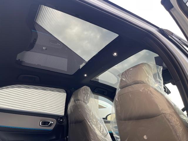 ヴェゼル ｅ：ＨＥＶ　Ｚ・ＰＬａＹパッケージ　登録済未使用車／パノラマルーフ／電動リアゲート／追従クルコン／ステアリングヒーター／ブラインドスポットモニター／ワイヤレス充電／シートヒーター／ステアリングサポート／ＰＤＣ／ＥＴＣ２．０／バックカメラ（76枚目）