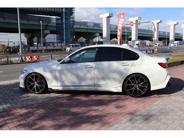 3シリーズ 320iBEAMコンプリートカー BEAMフルエアロ/BEAM20インチAW/BEAM4本マフラーエンド/ブラックレザーシート/シートヒーター/アクティブクルーズコントロール/ブラックグリル/シャドーライン塗装/Bluetooth(7枚目)