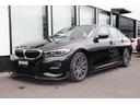 ３２０ｄ　ｘＤｒｉｖｅ　Ｍスポーツ　ＢＥＡＭコンプリートカー／ハイライン・コンフォートＰ／赤革／ＢＥＡＭカーボンスポイラーキット／４本出しマフラーエンド／ワンオーナー／レッドレザー／アンビエントライト／全周囲カメラ／オートトランク／(3枚目)