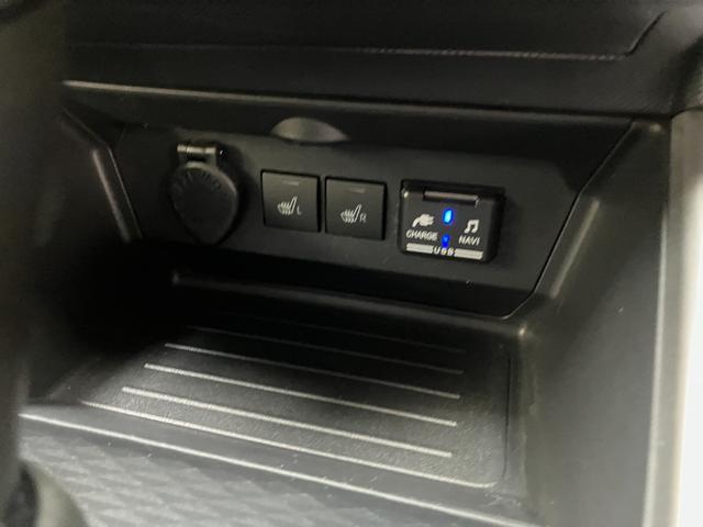 ロッキー プレミアムＧ　パノラマ対応カメラ　９インチナビ　ドラレコ付き　ＥＴＣ車載器　シートヒーター（17枚目）