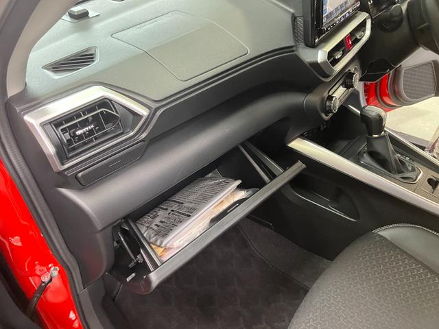 ロッキー プレミアムＧ　パノラマ対応カメラ　９インチナビ　ドラレコ付き　ＥＴＣ車載器　シートヒーター（25枚目）
