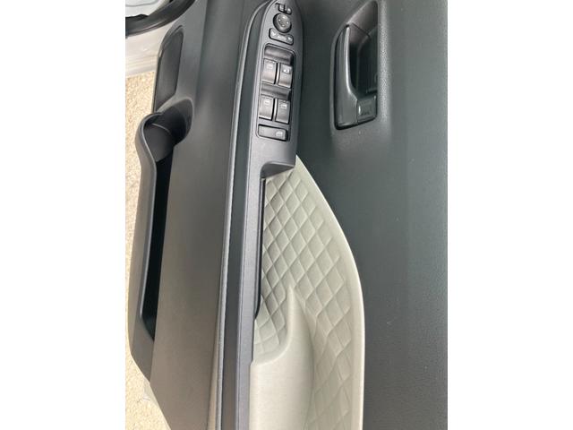 タント Xスペシャル 衝突被害軽減ブレーキ 衝突安全ボディ LEDヘッドランプ オートエアコン プッシュスタートボタン後席シートスライド ミラクルオープンドア 14インチフルホイールキャップ(11枚目)