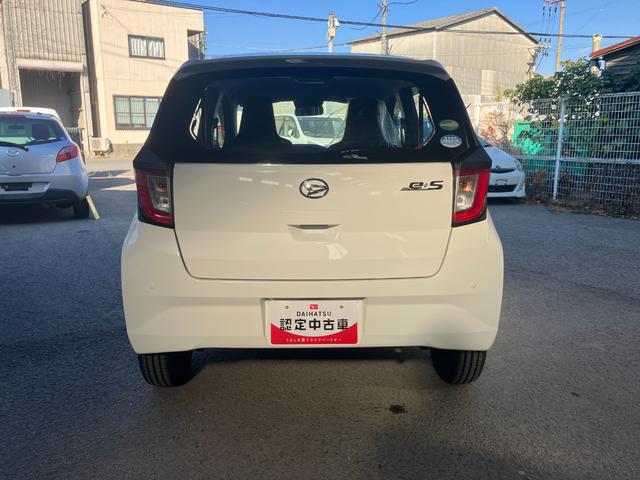 ミライース Ｌ　ＳＡＩＩＩ　ＬＳＡＩＩＩ　衝突被害軽減ブレーキ　衝突安全ボディ　キーレスエントリー　クリアランスソナー　デジタルメーター　マニュアルエアコン　１３インチフルホイールキャップハロゲンヘッドランプ（4枚目）