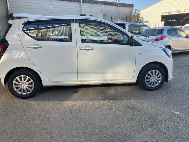 ミライース Ｌ　ＳＡＩＩＩ　ＬＳＡＩＩＩ　衝突被害軽減ブレーキ　衝突安全ボディ　キーレスエントリー　クリアランスソナー　デジタルメーター　マニュアルエアコン　１３インチフルホイールキャップハロゲンヘッドランプ（6枚目）