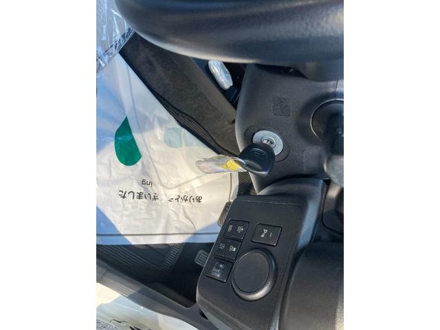 ミライース Ｌ　ＳＡＩＩＩ　ＬＳＡＩＩＩ　衝突被害軽減ブレーキ　衝突安全ボディ　キーレスエントリー　クリアランスソナー　デジタルメーター　マニュアルエアコン　１３インチフルホイールキャップハロゲンヘッドランプ（11枚目）