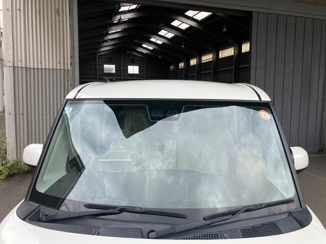 ムーヴキャンバス Ｌ　ＳＡＩＩＩ　衝突被害軽減ブレーキ　衝突安全ボディ　キーレスエントリー　ステアリングスイッチ　マニュアルエアコン　ベンチシート両側スライドドア　後席シートスライド　１４インチフルホイールキャップ（9枚目）