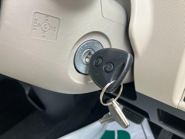 ムーヴキャンバス Ｌ　ＳＡＩＩＩ　衝突被害軽減ブレーキ　衝突安全ボディ　キーレスエントリー　ステアリングスイッチ　マニュアルエアコン　ベンチシート両側スライドドア　後席シートスライド　１４インチフルホイールキャップ（11枚目）