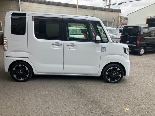 ウェイク ＧターボリミテッドＳＡＩＩＩ　衝突被害軽減ブレーキ　衝突安全ボディ　プッシュスタートボタン　両側パワースライドドア　ＬＥＤヘッドランプ　８インチナビ　パノラマ対応カメラ１５インチアルミホイール（6枚目）